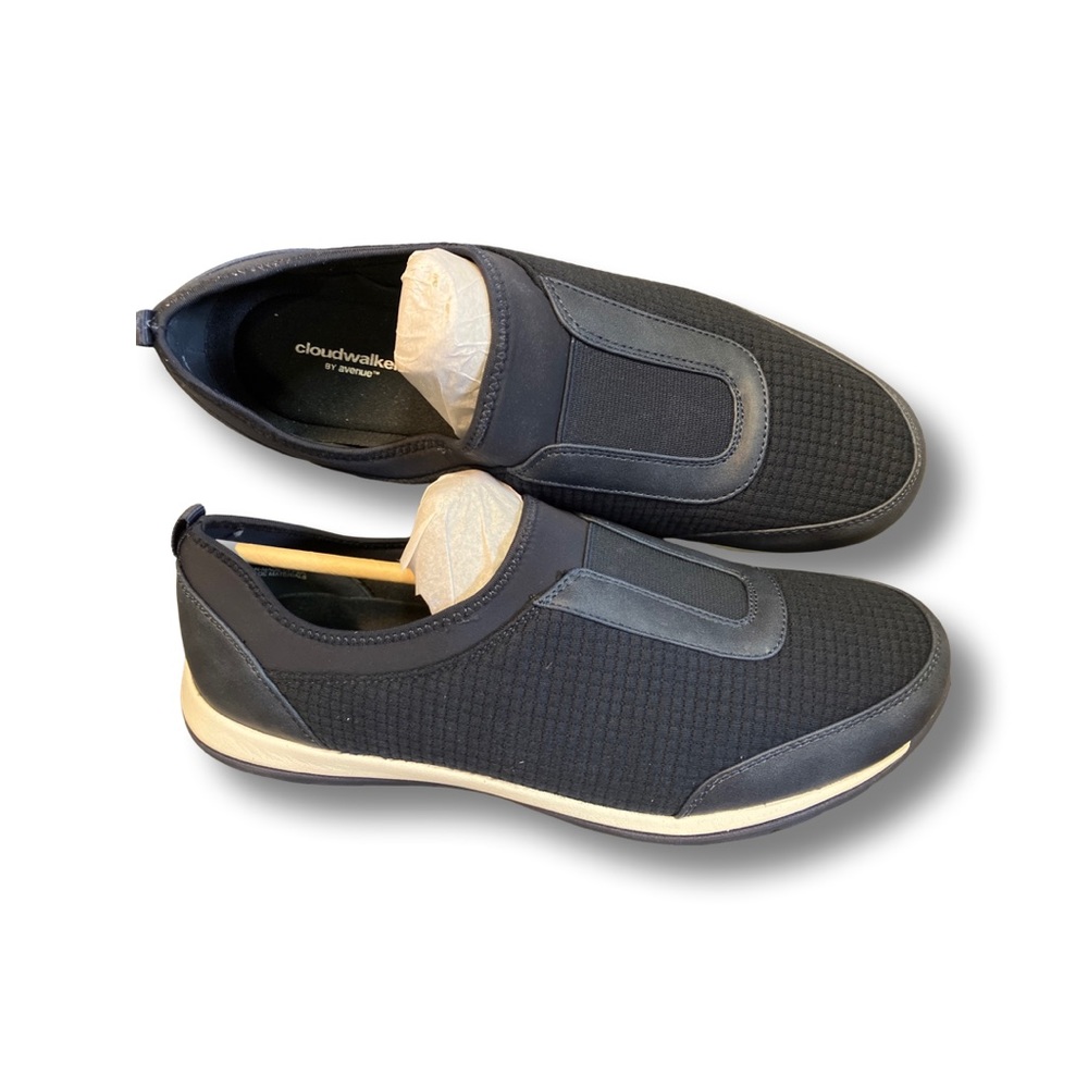 Navy blue fashion sneakers